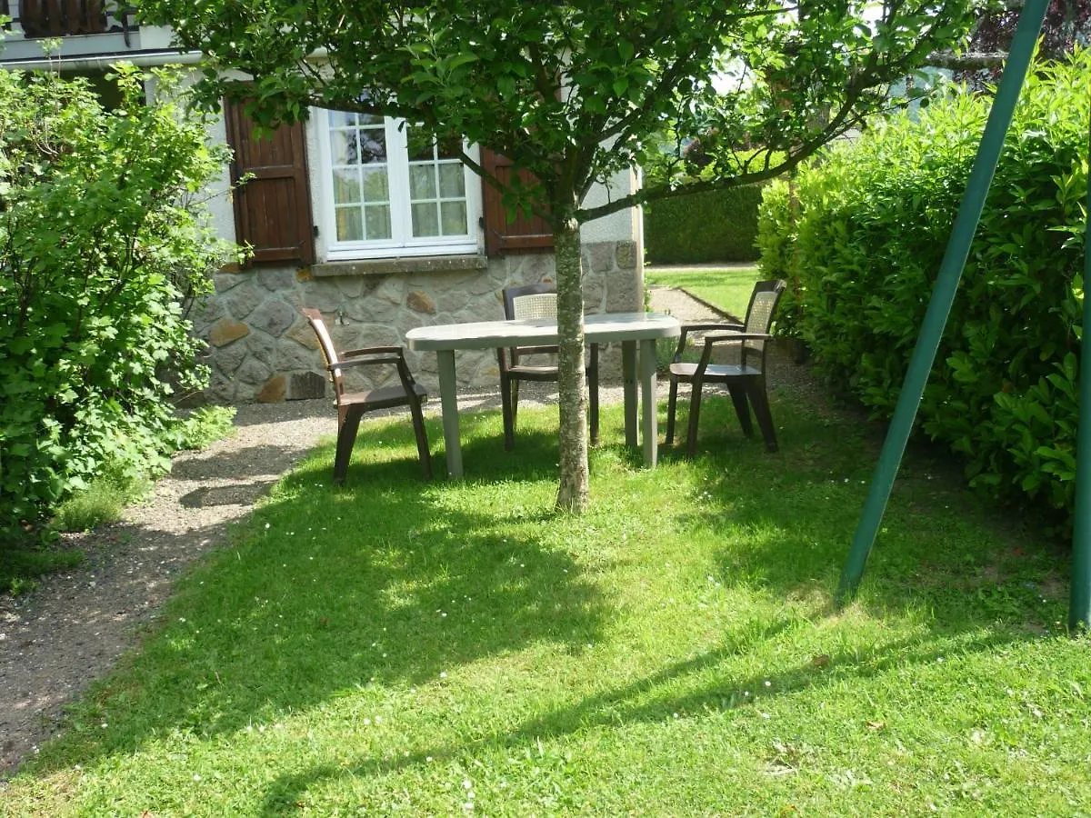 Les Petunias Apartment Vic-sur-Cere France